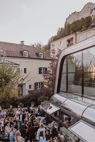 Birdiefy Events Außenaufnahme Gebäude