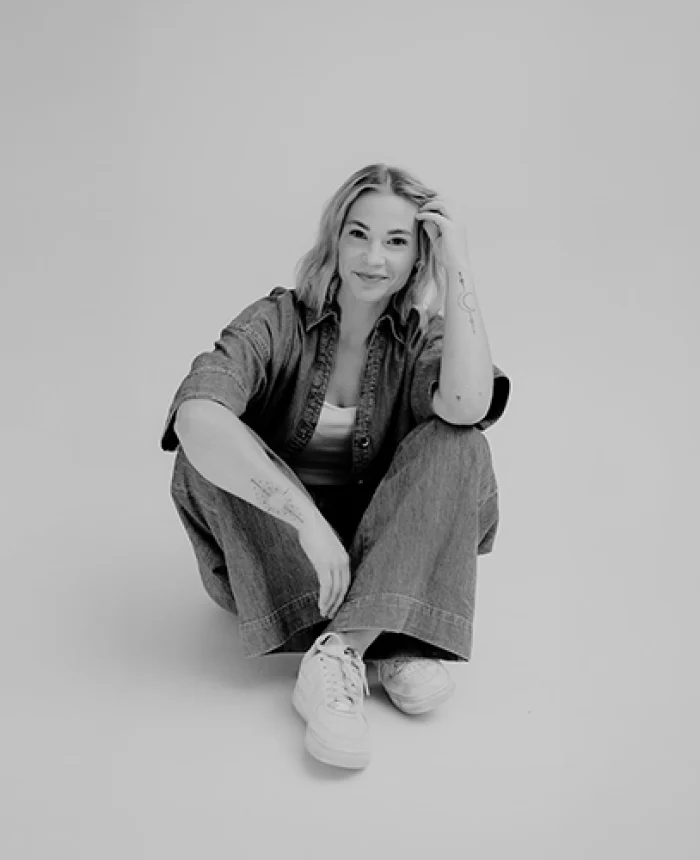 Stephanie Holzer